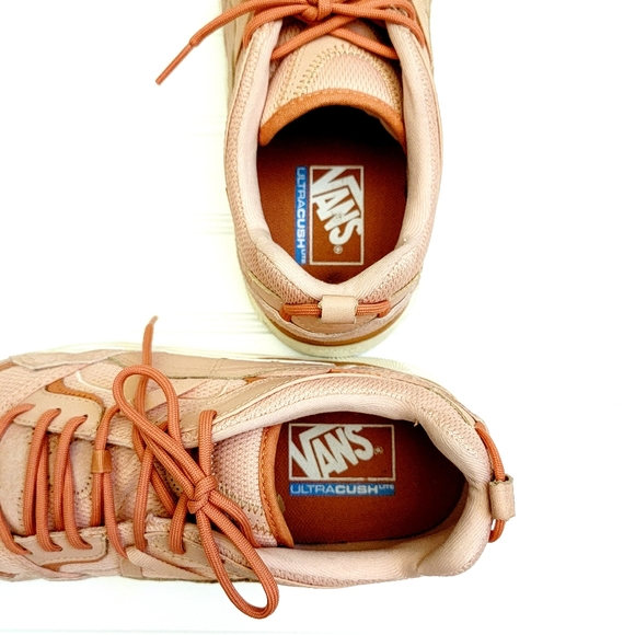 Vans Ultracrush Lite Sneakers - Picture 7 of 10